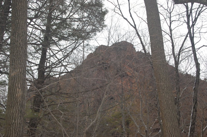 Looking to Washington's Head - Cathole from the parking area.