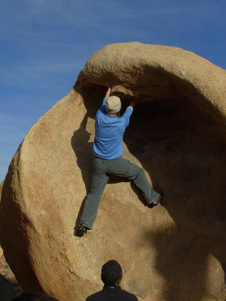 Steph pulling the crux on the Womb.