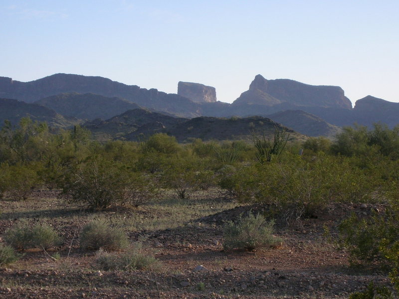 Uknown Table Top peak in background, from apprach rd to courthouse rock