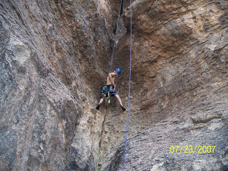 working the crack, right below the tri-cam. rope drag starts being a pain right about there