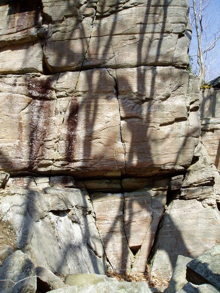 Wallow in the Hollow<br>
First remarkable climb as you approach the crag.