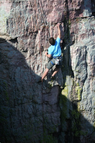 P. Hunt cruises the top section of Yellow Lichen Crack