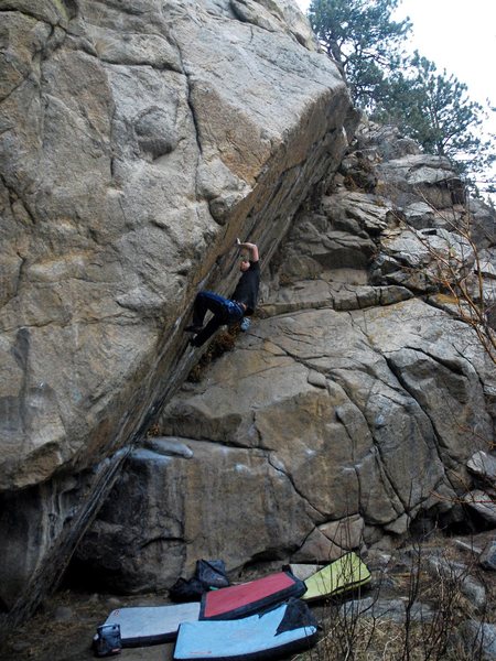 Chris Schulte bouldering out the direct start to Gyro Captain/Spiffy whatever..