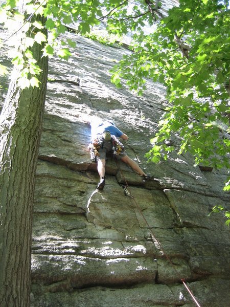 Start of Snooky's Return (5.8 variation - the 5.7 moves are to the right of the crack)