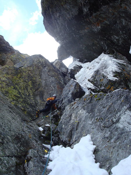 Physics geek on lead at the crux pitch.