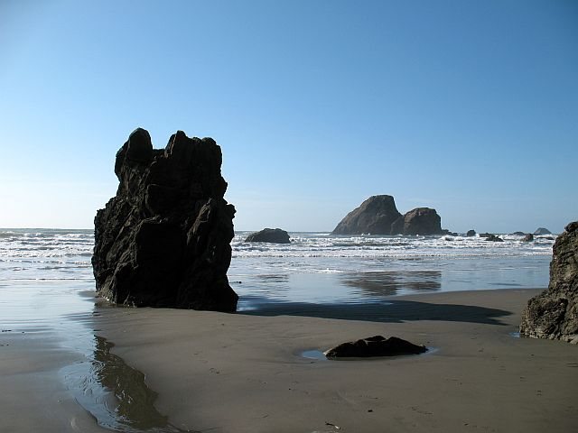 Incoming tide and rocks, Houda Point 