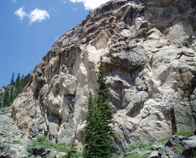 Left side of Lower Grotto Wall. Cryogenics is left of the trees. Twin Cracks is at the left edge of the gray area further left.