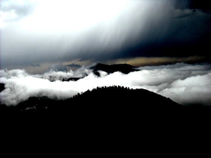 Mt. Blue Sky (formerly Mt. Evans) Storm Shot2 - cool effect on it.