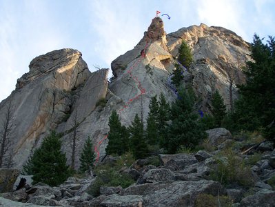 Route in three pitches, with 2 rap descent (summit, last 50').