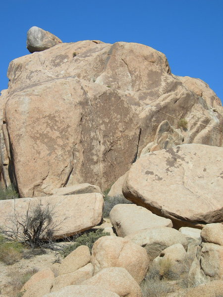 Dental Dome SW face - Buried Treasure is the thin crack.