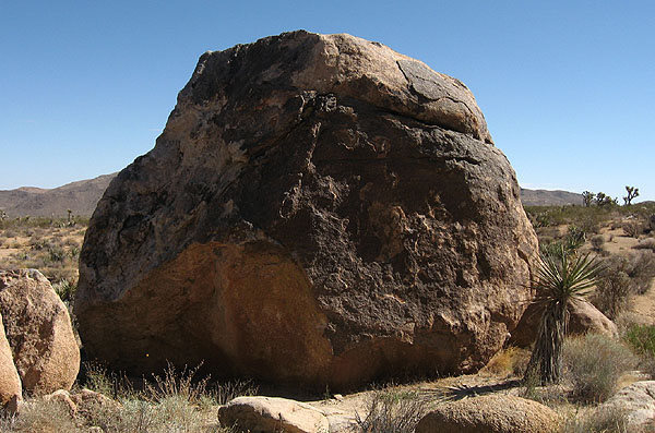 Xenolithic Boulder-North side.<br>
Photo by Blitzo.