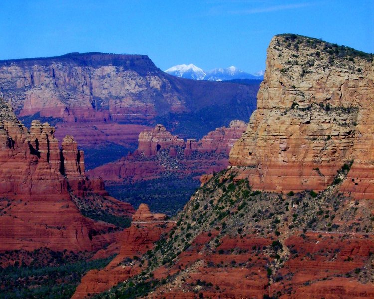 view to the north atop Courthouse Butte