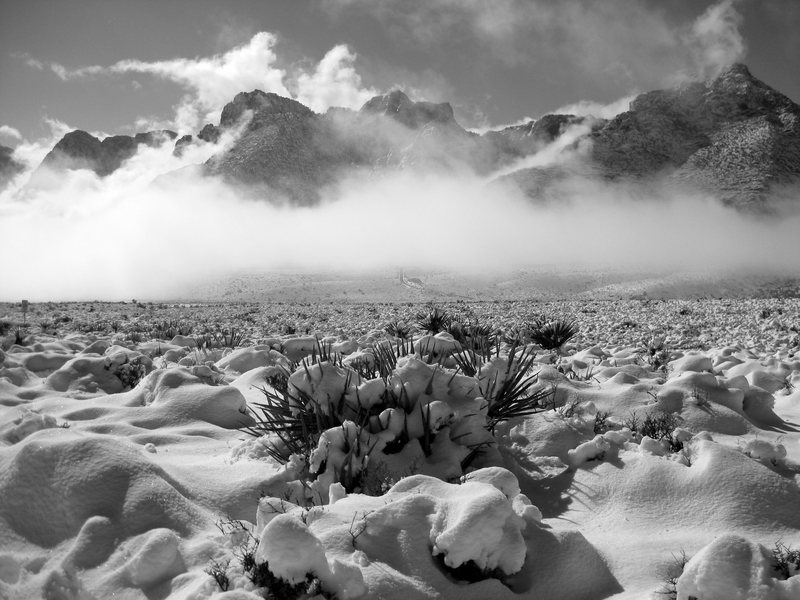 Clouds, and unusually heavy snowfall in Red Rock Canyon, NV.<br>
<br>
Taken 12/18/08