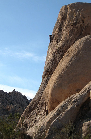 A random climber strolling up "Sweat Band".<br>
Photo by Blitzo.