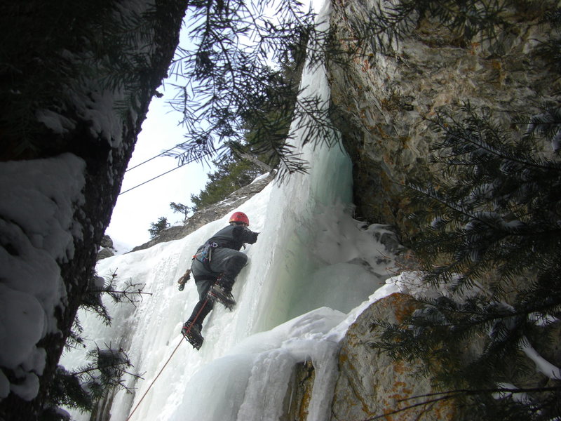 Leading the right-hand side of the North-facing ice near Moffat Tunnel on 12-28-2008.