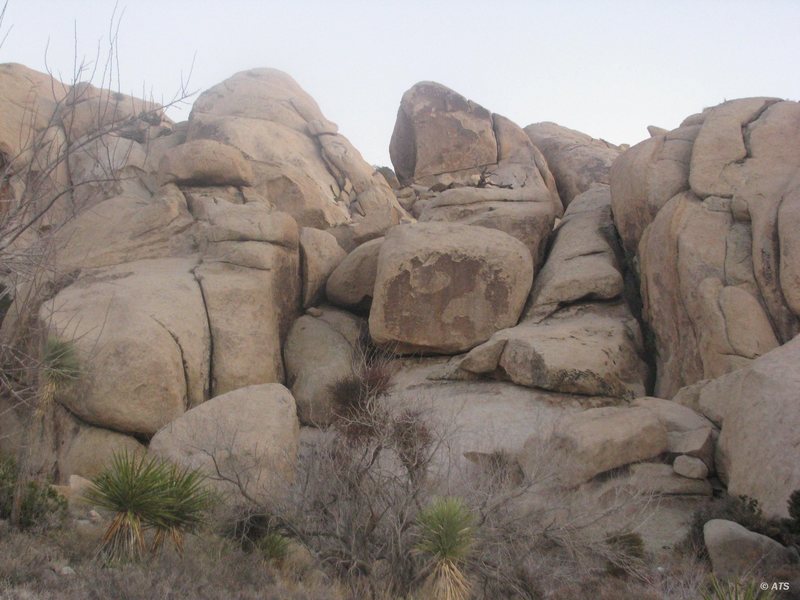 Gully leading up to the Split Personality Rock