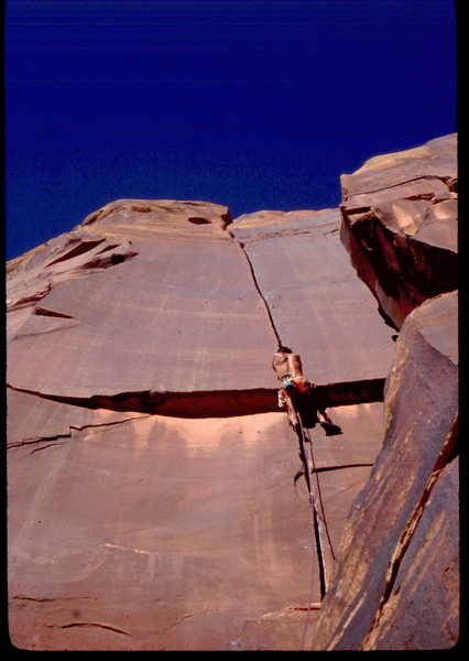 Bob Horan on an early ascent of Super Crack. Photo: Steve Mestdagh, Horan Collection.