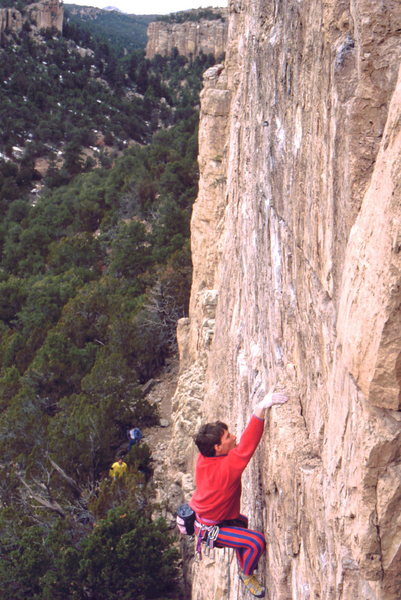 Quality sport climbing at the Shelf, photo: Bob Horan.