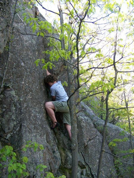 John climbing a Rattly OW crack, west harlow peak