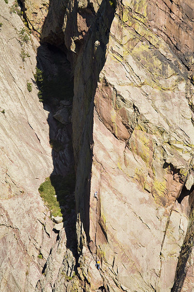 Just another photo of the Edge. Adam and Dev work their way up pitch 1. Photo: Paul Martin.