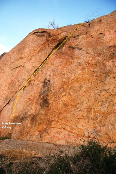 Triangle Boulders Off Left Topo