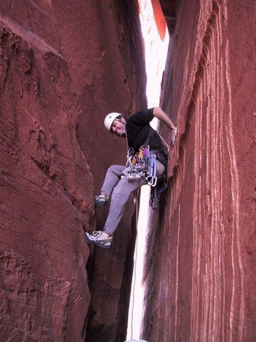 Jay Hicks deep in the Priest on the second pitch.