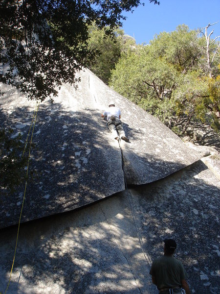 Day 1 - leading Pot Belly (5.7), Knob Hill.<br>
<br>
Photo by Sandra