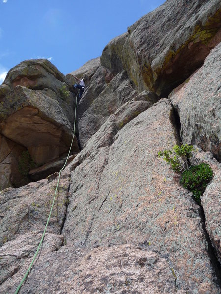 Starting the easy dihedral on the last pitch.