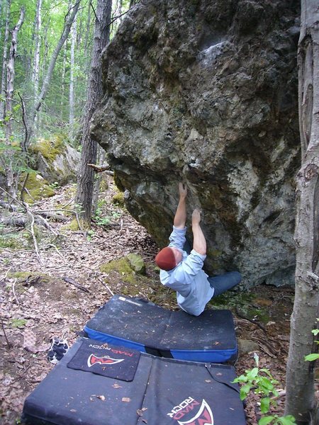 Sean Gwaltney on a V6 variant of A Steady Diet of Frostbite V6/7, Frostbite Boulders, Eagle River, AK