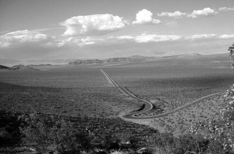 I love lonely desert roads.<br>
<br>
(Part of the Old Spanish Trail)<br>
<br>
Taken 6/9/09