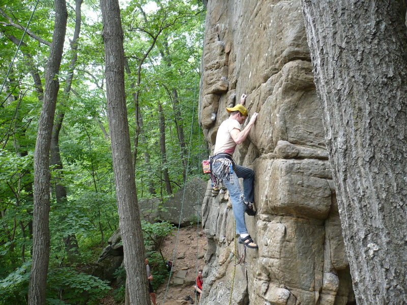 Nick Rhoads leading "Dancing Madly Backwards Direct" 5.11a R<br>
<br>
Photo by: Paul Campbell