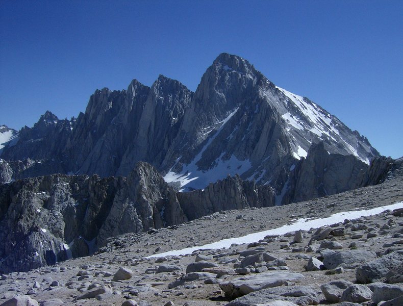 An East Ridge descent offers excellent views. And glad its 2,000' of scree wasn't in the approach.