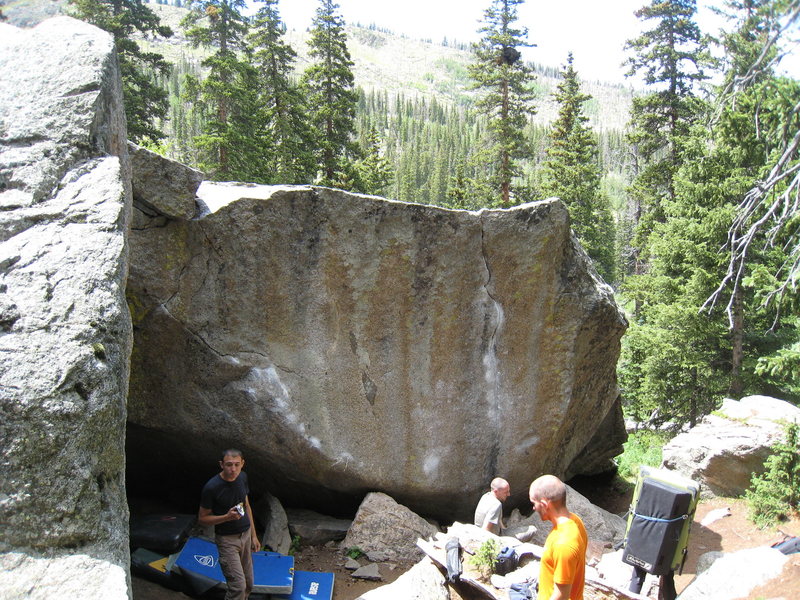 The Seurat Boulder on a busy weekend afternoon.  The crack is Seurat (~V8).