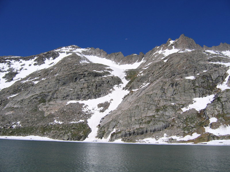 Moon over Titcomb Basin