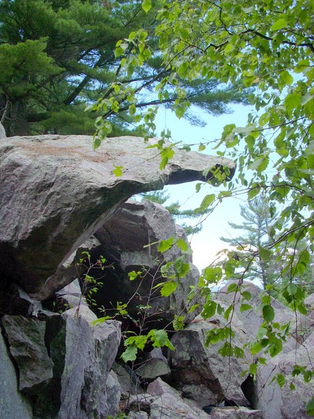 Severe overhang of the "Arrow Boulder".