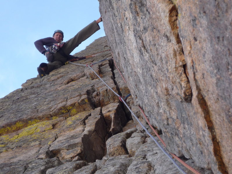 Mark Roth leading the fouth pitch Dihedral and doing it "casually".