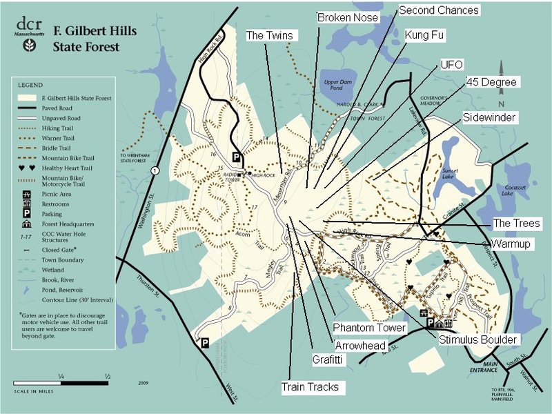 Map showing the major boulders.