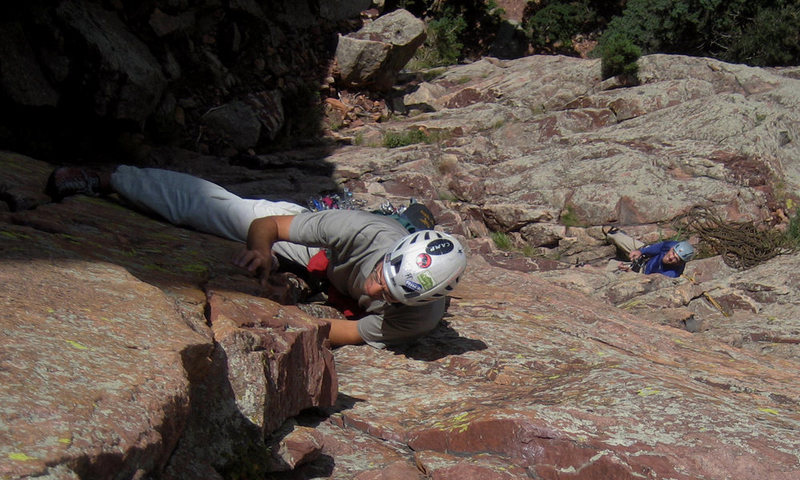 tooTALLtim leading up Green Slab Direct. Photo Avery Nelson.