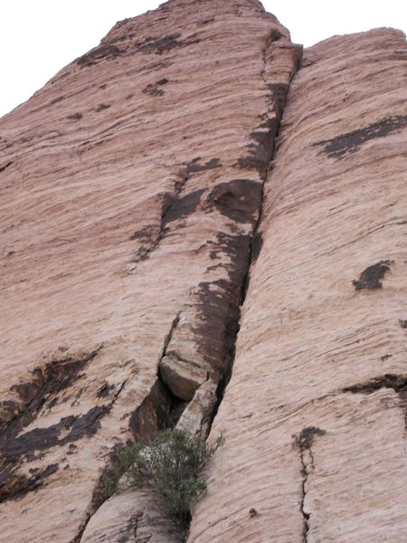 A view of the upper two-thirds of the Soloist Crack.