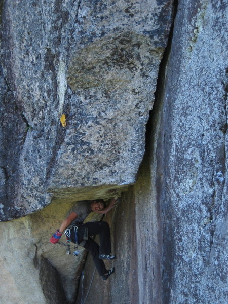 Matt Ritter in the meat of the pitch. No stopping now!<br>
Photo by Teresa Nagle.