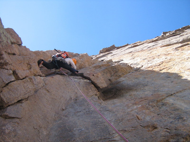 Jesse pulling some steep, enjoyable face moves on P3 before the squeeze chimney section of Directissima.