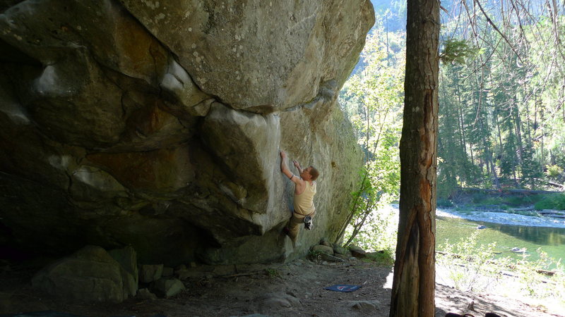 The Footless Traverse V5 at Leavenworth, WA.