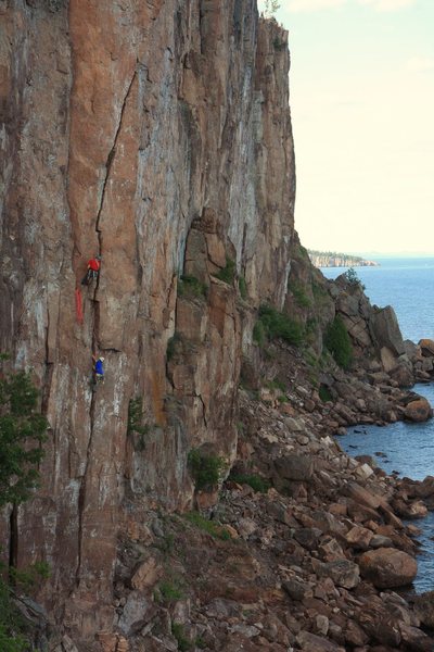 yep theres multi pitch climbing here in mn. me and my brother on laceration jam 5.10b.<br>
Photo: Taylor Krosbakken