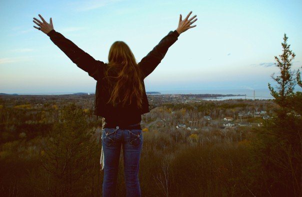 Erin salutes Marquette near Glenda's Pile 