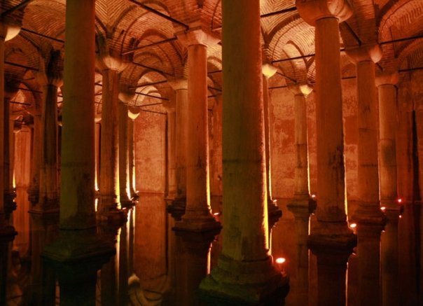 in the cistern underground.....incredible...(Istanbul)