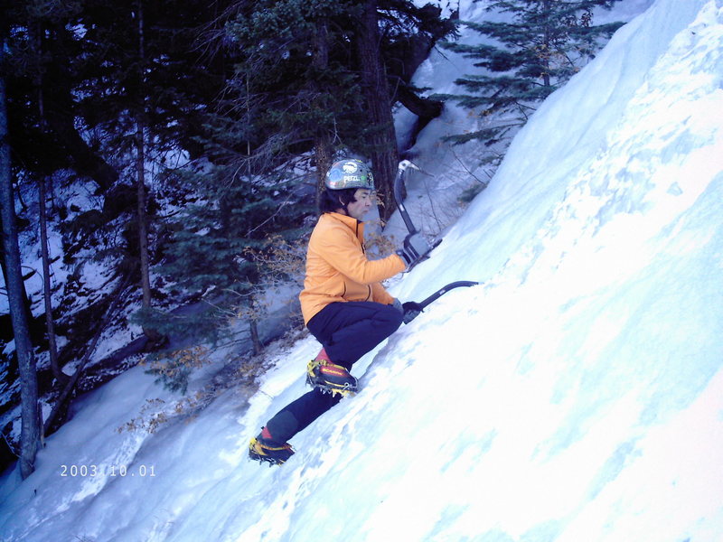 Bigwall soloing everything around. 12/31/2007. The date stamp on the photo is incorrect.