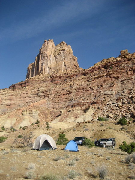 Campsite below Devastator Tower.<br>
Weasel to the left.