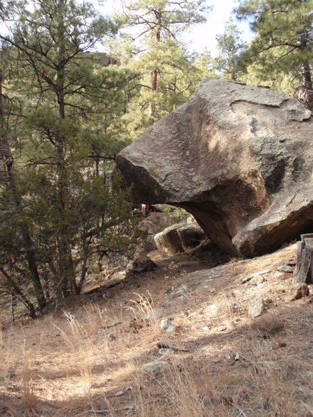 This is the boulder that overhangs the trail to the Gully areas and is visible from the parking spot.