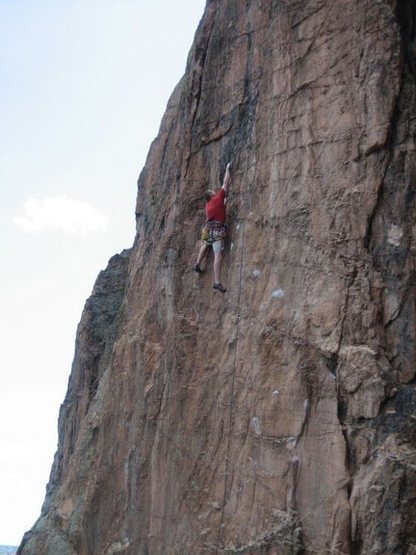 Mike Slavens starting the crux of Diesel and Dust.