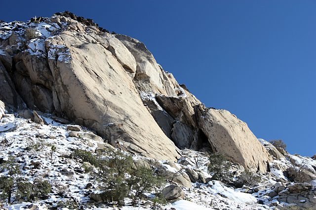 January snow on the Cowboy Crags, Joshua Tree NP
